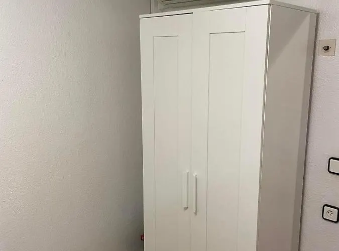 Daire Piso Grande Amplio Grandes Grupos 4 2 Banos,asc 4ac Y Wifi *